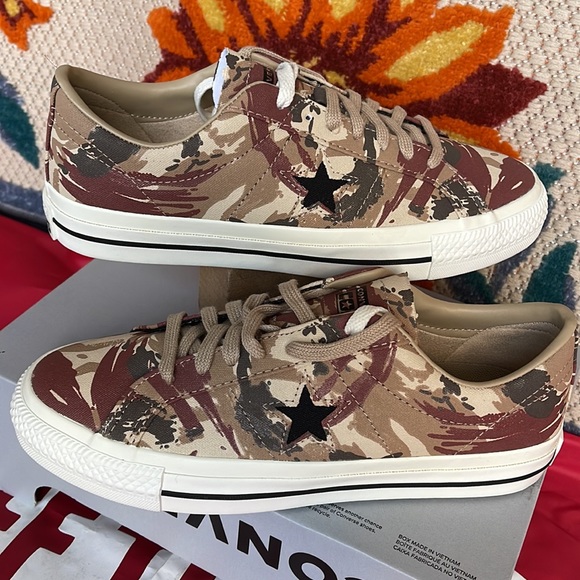 Converse A03679C
ONE STAR PRO OX
VINTAGE KHAKI/BLACK/EGRET
WMNS sneakers - Picture 11 of 16